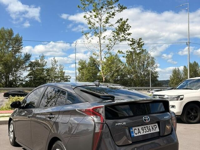 Сірий Тойота Пріус, об'ємом двигуна 1.8 л та пробігом 102 тис. км за 15500 $, фото 6 на Automoto.ua