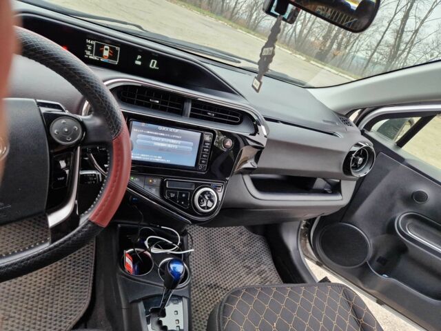 Серый Тойота Приус, объемом двигателя 1.5 л и пробегом 88 тыс. км за 12500 $, фото 20 на Automoto.ua