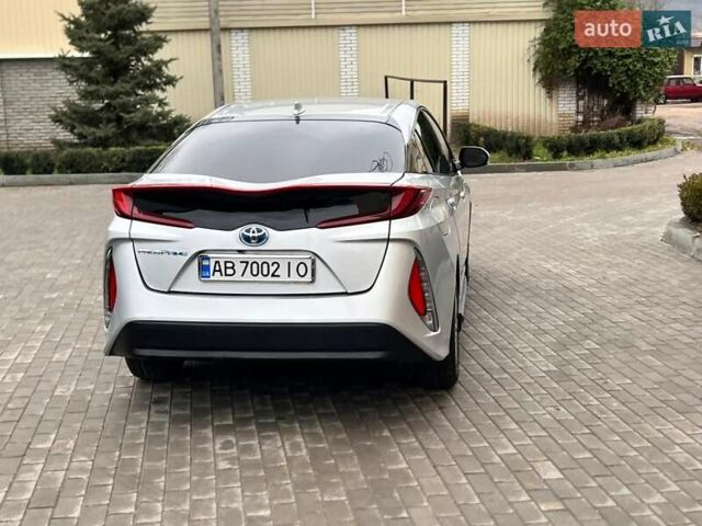Сірий Тойота Пріус, об'ємом двигуна 1.8 л та пробігом 110 тис. км за 19499 $, фото 16 на Automoto.ua