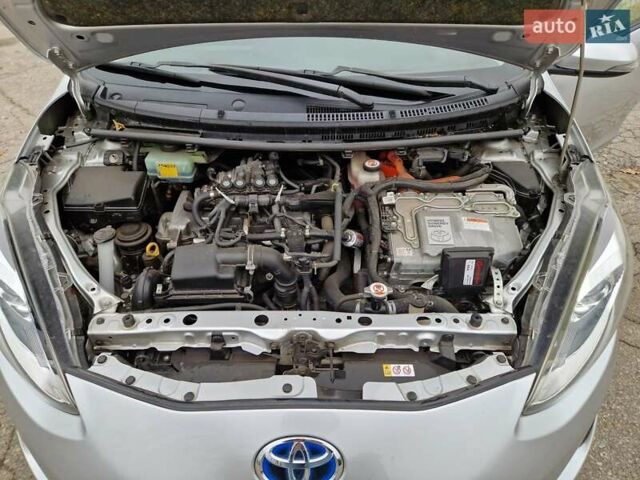 Серый Тойота Приус, объемом двигателя 1.5 л и пробегом 88 тыс. км за 12500 $, фото 12 на Automoto.ua