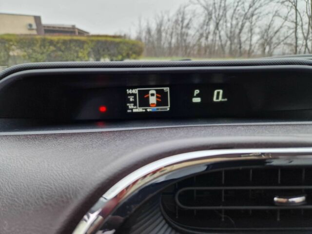 Серый Тойота Приус, объемом двигателя 1.5 л и пробегом 88 тыс. км за 12500 $, фото 17 на Automoto.ua