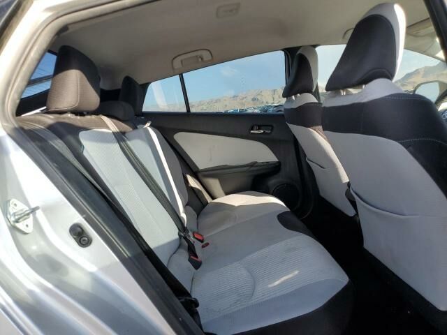 Серый Тойота Приус, объемом двигателя 1.8 л и пробегом 112 тыс. км за 12600 $, фото 9 на Automoto.ua