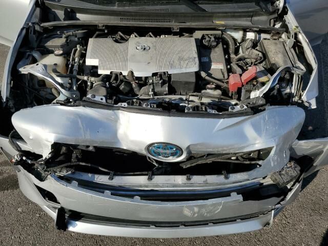 Серый Тойота Приус, объемом двигателя 1.8 л и пробегом 112 тыс. км за 12600 $, фото 10 на Automoto.ua