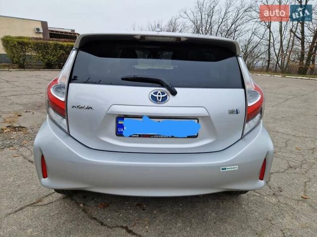 Серый Тойота Приус, объемом двигателя 1.5 л и пробегом 88 тыс. км за 12500 $, фото 20 на Automoto.ua