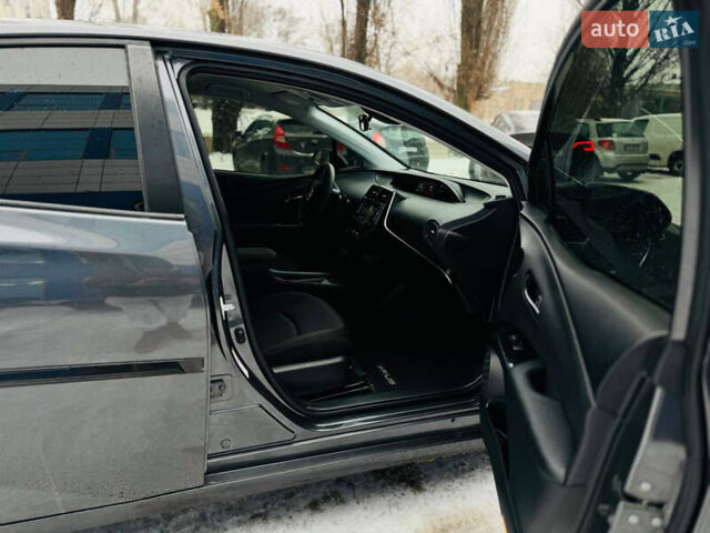 Серый Тойота Приус, объемом двигателя 1.8 л и пробегом 130 тыс. км за 18000 $, фото 11 на Automoto.ua