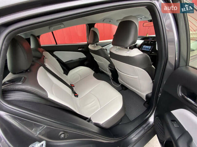 Серый Тойота Приус, объемом двигателя 1.8 л и пробегом 68 тыс. км за 22800 $, фото 12 на Automoto.ua