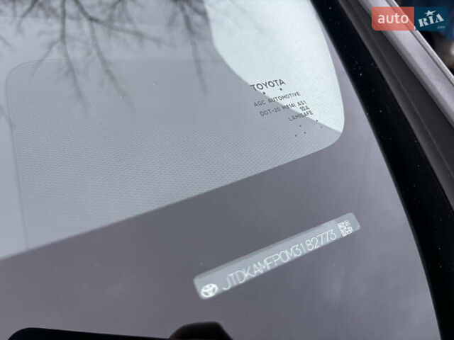 Серый Тойота Приус, объемом двигателя 1.8 л и пробегом 118 тыс. км за 20400 $, фото 31 на Automoto.ua