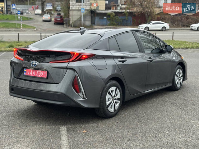 Серый Тойота Приус, объемом двигателя 1.8 л и пробегом 118 тыс. км за 20400 $, фото 7 на Automoto.ua