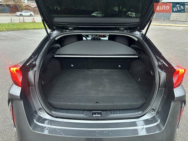 Серый Тойота Приус, объемом двигателя 1.8 л и пробегом 118 тыс. км за 20400 $, фото 21 на Automoto.ua