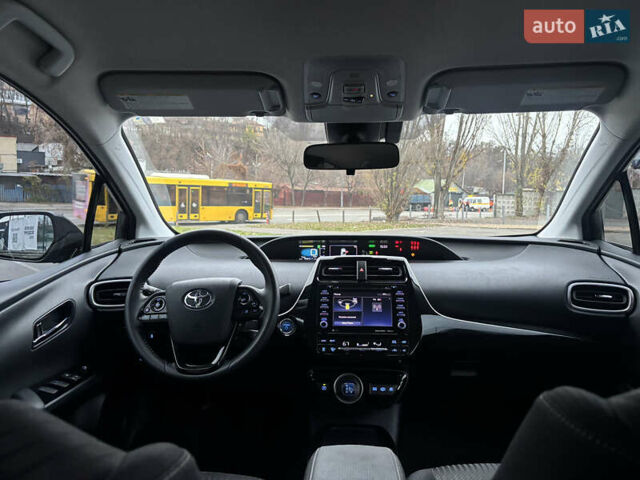 Серый Тойота Приус, объемом двигателя 1.8 л и пробегом 118 тыс. км за 20400 $, фото 29 на Automoto.ua
