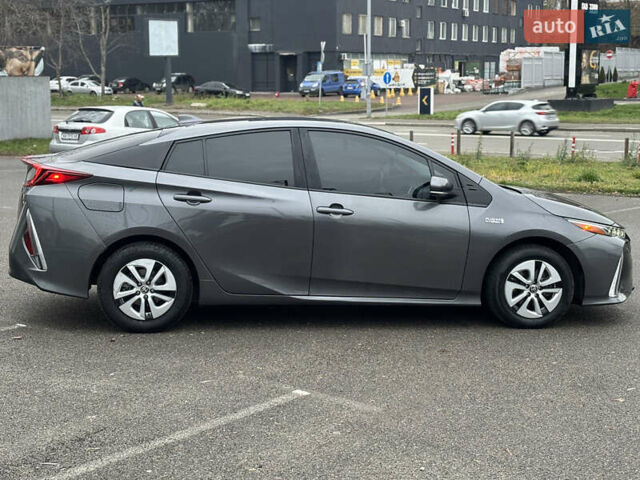 Серый Тойота Приус, объемом двигателя 1.8 л и пробегом 118 тыс. км за 20400 $, фото 6 на Automoto.ua