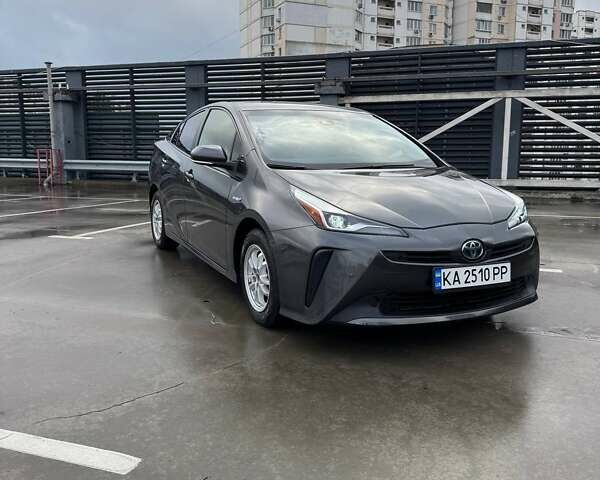 Сірий Тойота Пріус, об'ємом двигуна 1.8 л та пробігом 165 тис. км за 18800 $, фото 1 на Automoto.ua