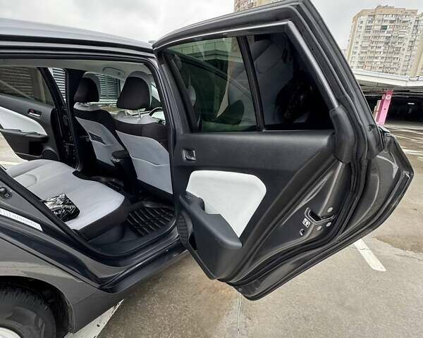 Сірий Тойота Пріус, об'ємом двигуна 1.8 л та пробігом 165 тис. км за 18800 $, фото 34 на Automoto.ua