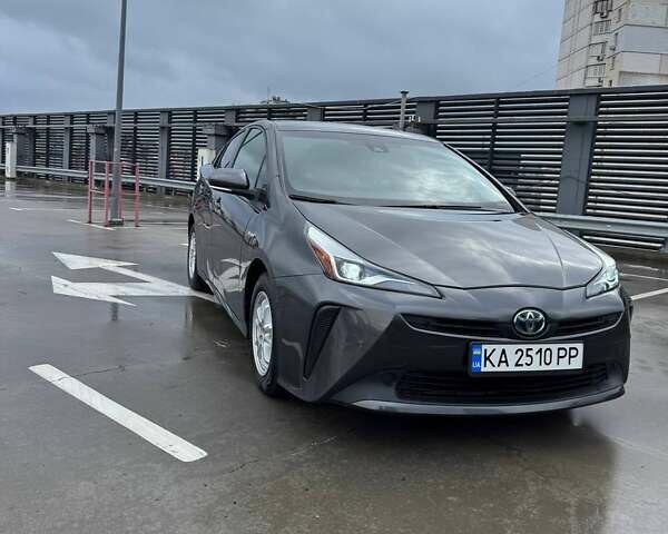 Сірий Тойота Пріус, об'ємом двигуна 1.8 л та пробігом 165 тис. км за 18800 $, фото 3 на Automoto.ua