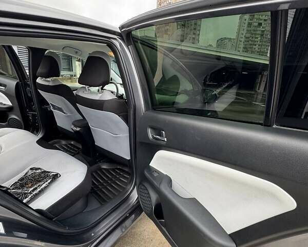 Сірий Тойота Пріус, об'ємом двигуна 1.8 л та пробігом 165 тис. км за 18800 $, фото 32 на Automoto.ua