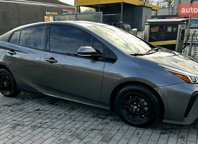 Сірий Тойота Пріус, об'ємом двигуна 1.8 л та пробігом 46 тис. км за 20500 $, фото 10 на Automoto.ua
