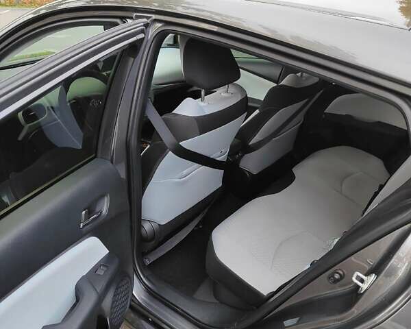 Серый Тойота Приус, объемом двигателя 1.8 л и пробегом 51 тыс. км за 20500 $, фото 21 на Automoto.ua