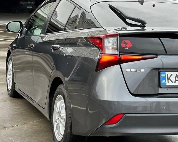 Сірий Тойота Пріус, об'ємом двигуна 1.8 л та пробігом 165 тис. км за 18800 $, фото 18 на Automoto.ua