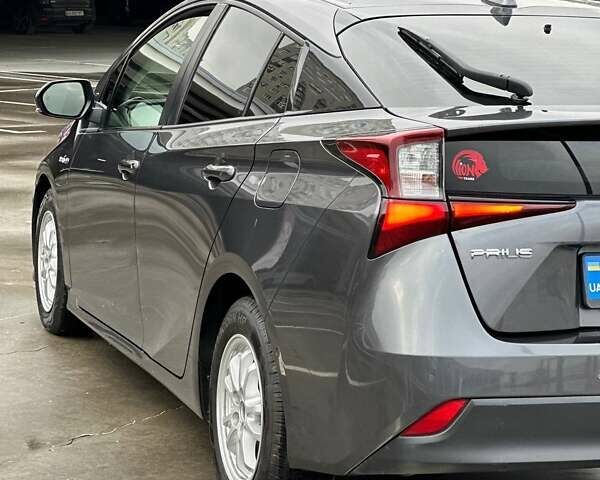 Сірий Тойота Пріус, об'ємом двигуна 1.8 л та пробігом 165 тис. км за 18800 $, фото 19 на Automoto.ua