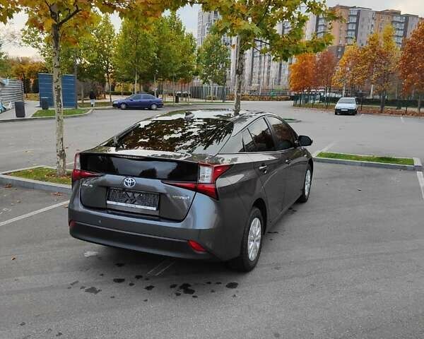 Серый Тойота Приус, объемом двигателя 1.8 л и пробегом 51 тыс. км за 20500 $, фото 3 на Automoto.ua