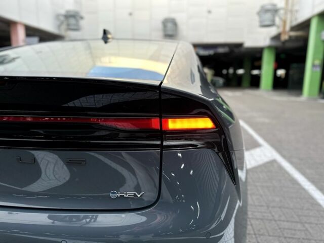 Серый Тойота Приус, объемом двигателя 2 л и пробегом 4 тыс. км за 26700 $, фото 14 на Automoto.ua