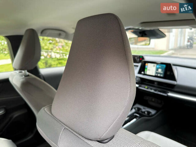 Серый Тойота Приус, объемом двигателя 2 л и пробегом 3 тыс. км за 25998 $, фото 75 на Automoto.ua