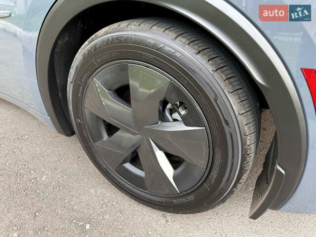 Серый Тойота Приус, объемом двигателя 2 л и пробегом 3 тыс. км за 25998 $, фото 29 на Automoto.ua