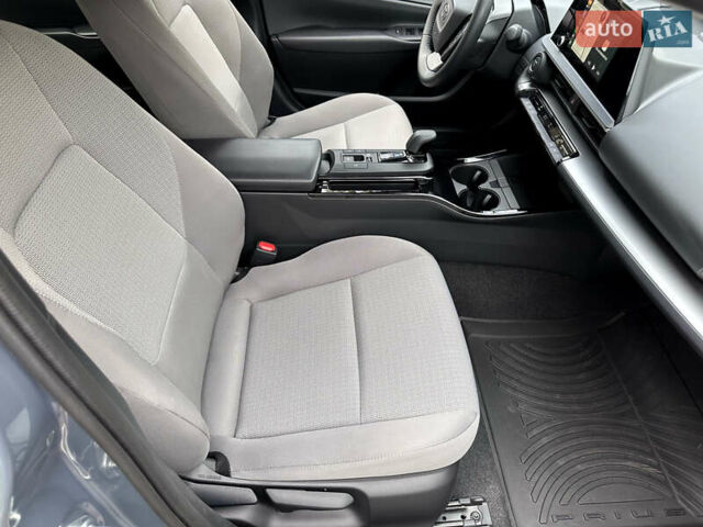 Серый Тойота Приус, объемом двигателя 2 л и пробегом 3 тыс. км за 25998 $, фото 69 на Automoto.ua