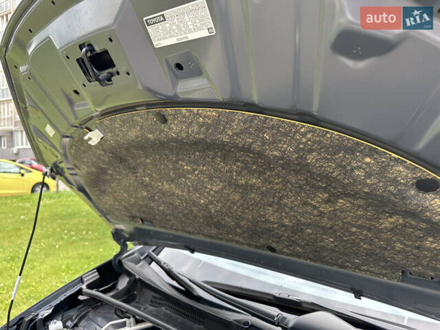 Серый Тойота Приус, объемом двигателя 2 л и пробегом 3 тыс. км за 25998 $, фото 62 на Automoto.ua