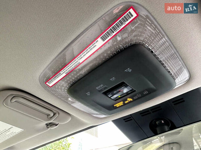 Серый Тойота Приус, объемом двигателя 2 л и пробегом 3 тыс. км за 25998 $, фото 73 на Automoto.ua