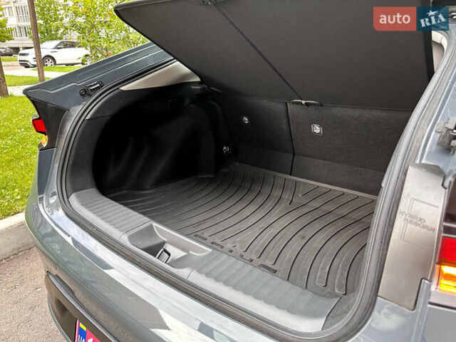 Серый Тойота Приус, объемом двигателя 2 л и пробегом 3 тыс. км за 25998 $, фото 17 на Automoto.ua