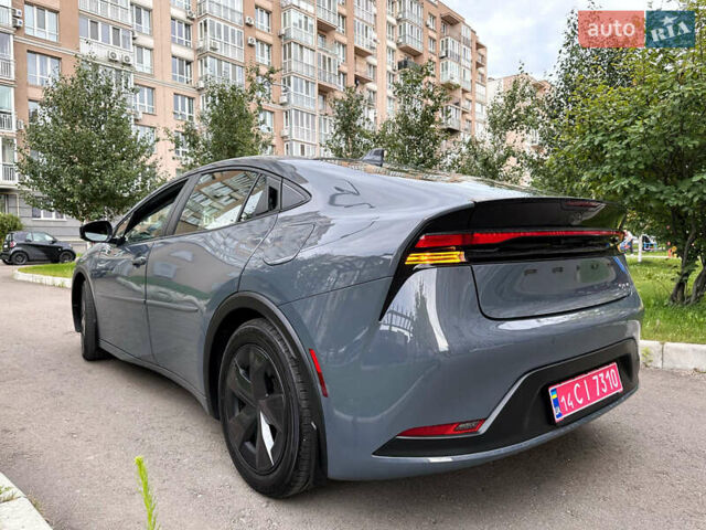 Серый Тойота Приус, объемом двигателя 2 л и пробегом 3 тыс. км за 25998 $, фото 90 на Automoto.ua