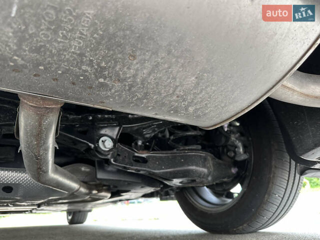 Серый Тойота Приус, объемом двигателя 2 л и пробегом 3 тыс. км за 25998 $, фото 86 на Automoto.ua