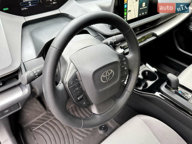 Серый Тойота Приус, объемом двигателя 2 л и пробегом 3 тыс. км за 25998 $, фото 3 на Automoto.ua