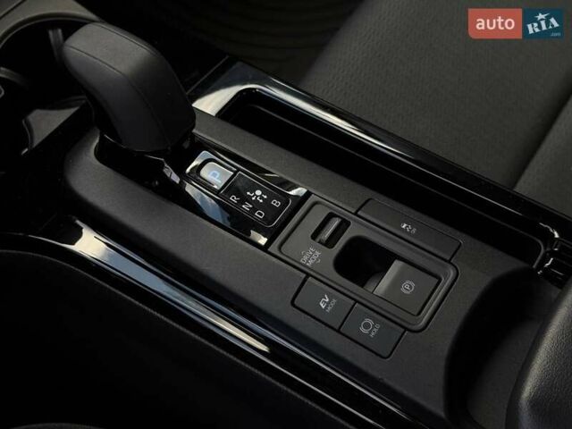 Сірий Тойота Пріус, об'ємом двигуна 1.8 л та пробігом 20 тис. км за 24500 $, фото 33 на Automoto.ua