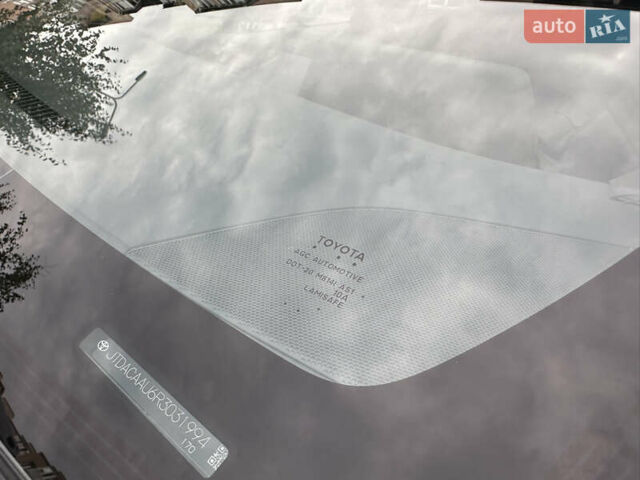 Серый Тойота Приус, объемом двигателя 2 л и пробегом 3 тыс. км за 25998 $, фото 28 на Automoto.ua