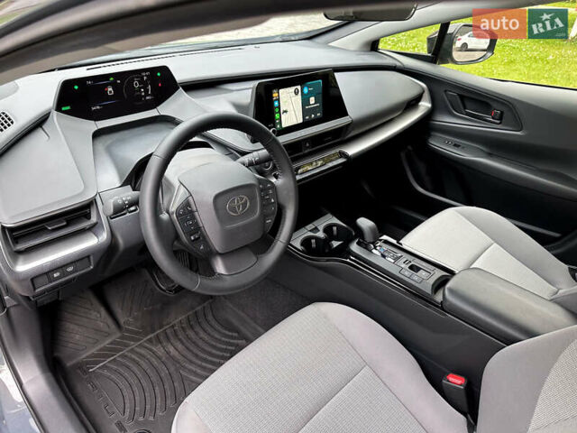 Серый Тойота Приус, объемом двигателя 2 л и пробегом 3 тыс. км за 25998 $, фото 2 на Automoto.ua