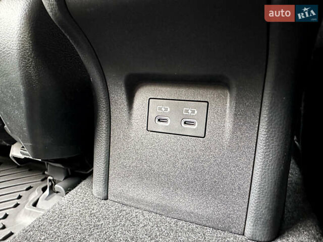 Серый Тойота Приус, объемом двигателя 2 л и пробегом 3 тыс. км за 25998 $, фото 89 на Automoto.ua