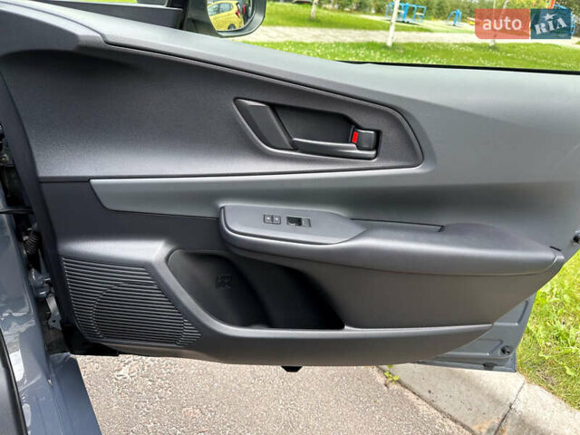 Серый Тойота Приус, объемом двигателя 2 л и пробегом 3 тыс. км за 25998 $, фото 74 на Automoto.ua