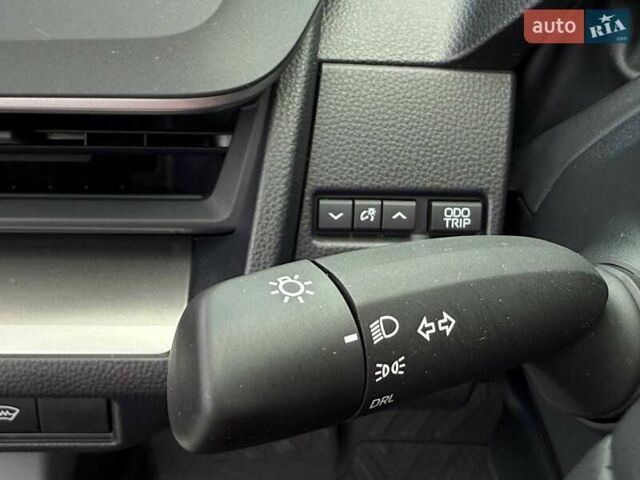 Сірий Тойота Пріус, об'ємом двигуна 1.8 л та пробігом 20 тис. км за 24500 $, фото 29 на Automoto.ua