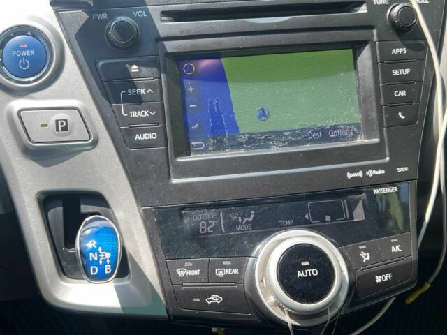 Серый Тойота Приус, объемом двигателя 1.8 л и пробегом 182 тыс. км за 12650 $, фото 10 на Automoto.ua