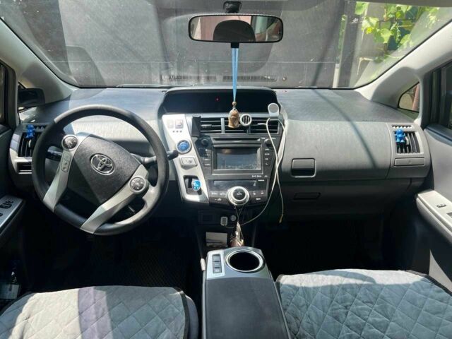 Серый Тойота Приус, объемом двигателя 1.8 л и пробегом 182 тыс. км за 12650 $, фото 12 на Automoto.ua