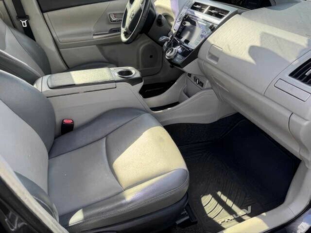 Сірий Тойота Пріус, об'ємом двигуна 1.8 л та пробігом 73 тис. км за 4000 $, фото 9 на Automoto.ua