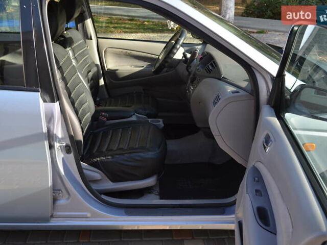 Серый Тойота Приус, объемом двигателя 1.5 л и пробегом 264 тыс. км за 4000 $, фото 11 на Automoto.ua