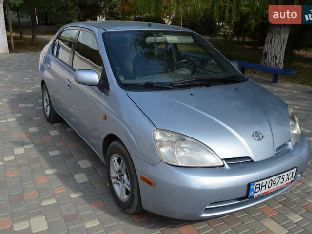Серый Тойота Приус, объемом двигателя 1.5 л и пробегом 264 тыс. км за 4000 $, фото 2 на Automoto.ua
