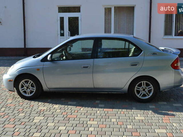 Серый Тойота Приус, объемом двигателя 1.5 л и пробегом 264 тыс. км за 4000 $, фото 7 на Automoto.ua