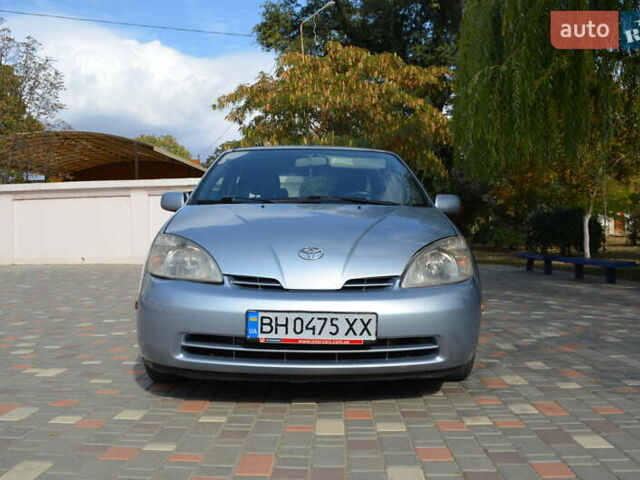 Серый Тойота Приус, объемом двигателя 1.5 л и пробегом 264 тыс. км за 4000 $, фото 3 на Automoto.ua