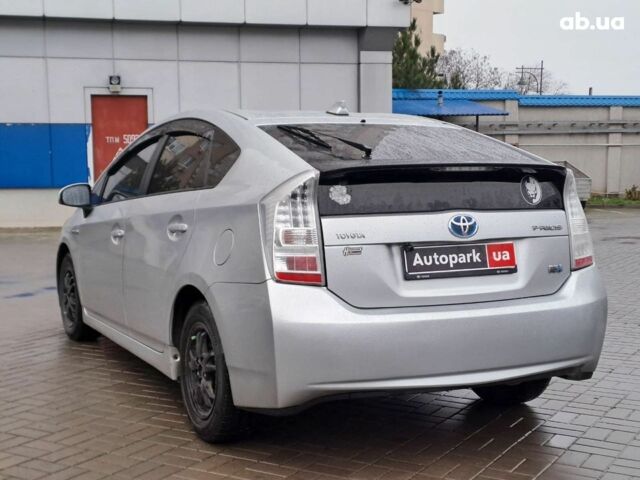 Серый Тойота Приус, объемом двигателя 1.8 л и пробегом 420 тыс. км за 9190 $, фото 3 на Automoto.ua