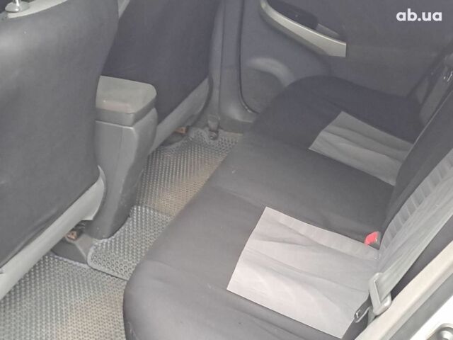 Серый Тойота Приус, объемом двигателя 1.8 л и пробегом 420 тыс. км за 9190 $, фото 11 на Automoto.ua