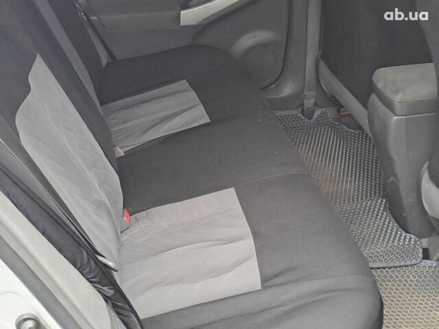 Серый Тойота Приус, объемом двигателя 1.8 л и пробегом 420 тыс. км за 9190 $, фото 10 на Automoto.ua